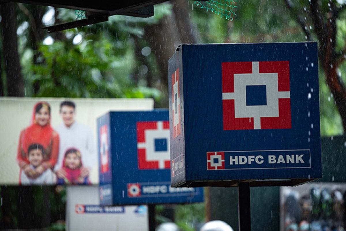 Crores transferred to some Chennai HDFC customers as bank saw technical glitch | The News Minute
