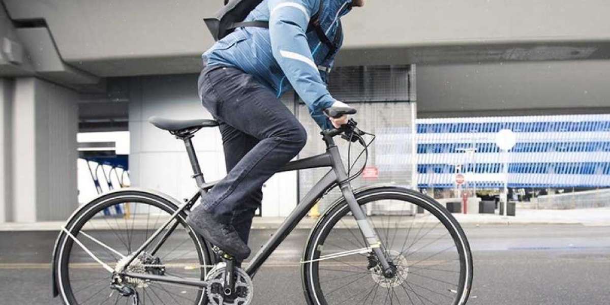 THE BENEFITS OF RIDING A HYBRID BIKE IN EVERYDAY LIFE