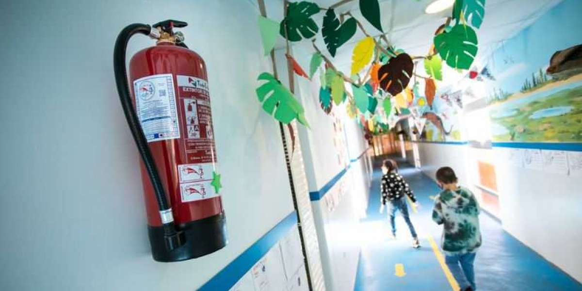 prevención de incendios, extintores en las aulas