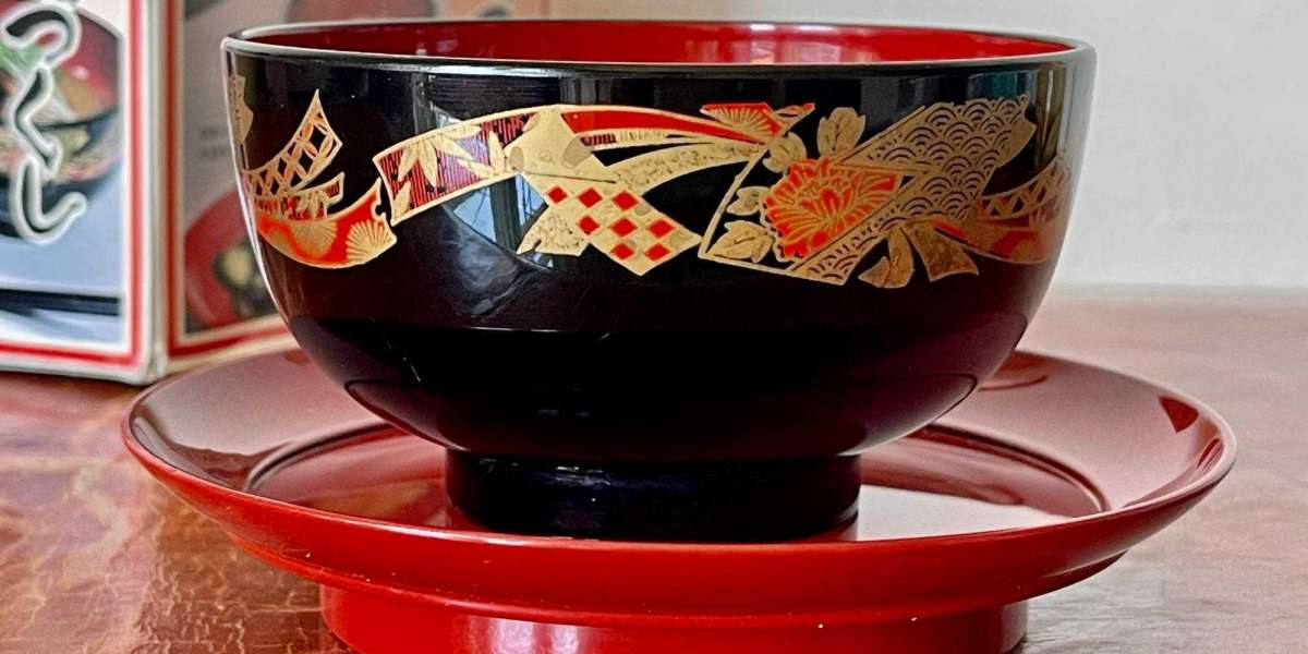The Beauty of Japanese Lacquerware - From Bowls to Boxes