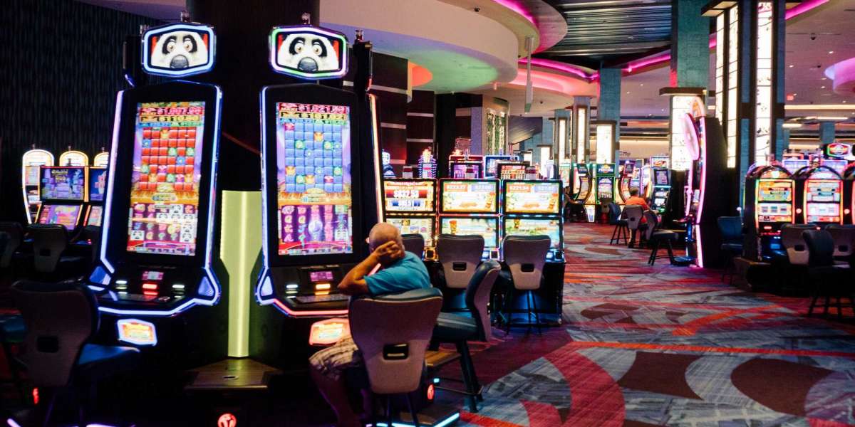 Slot Machines: Spin to Win Big at the Casino