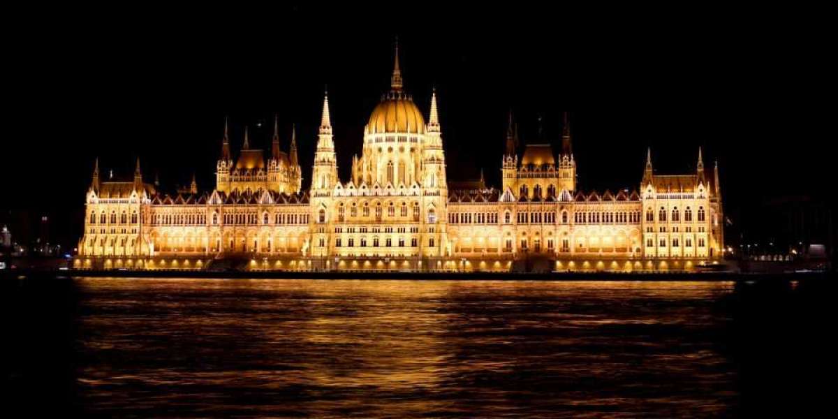 From History to Modernity: Budapest Boat Tours Unveiling the City's Evolution