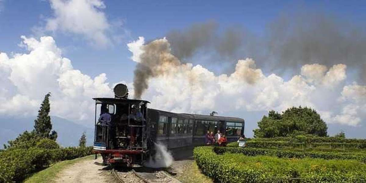 WHEN IS THE BEST TIME TO VISIT DARJEELING?