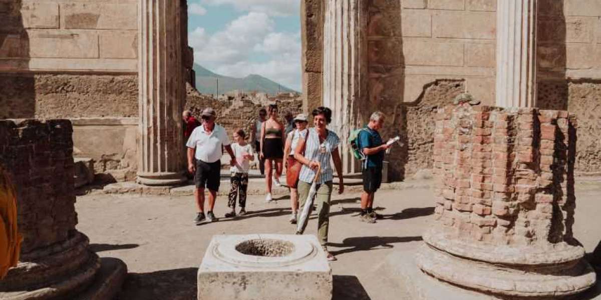 Walking Through History: A Journey through Pompeii's Guided Tours