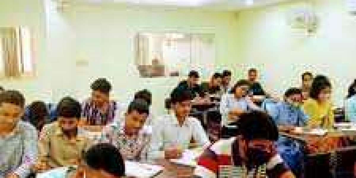 How NEET Coaching Institutes Help Students Tackle Difficult Subjects