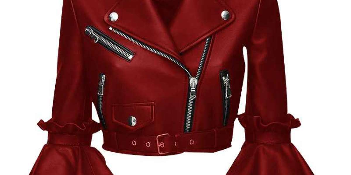 The Timeless Elegance of the Cropped Leather Jacket