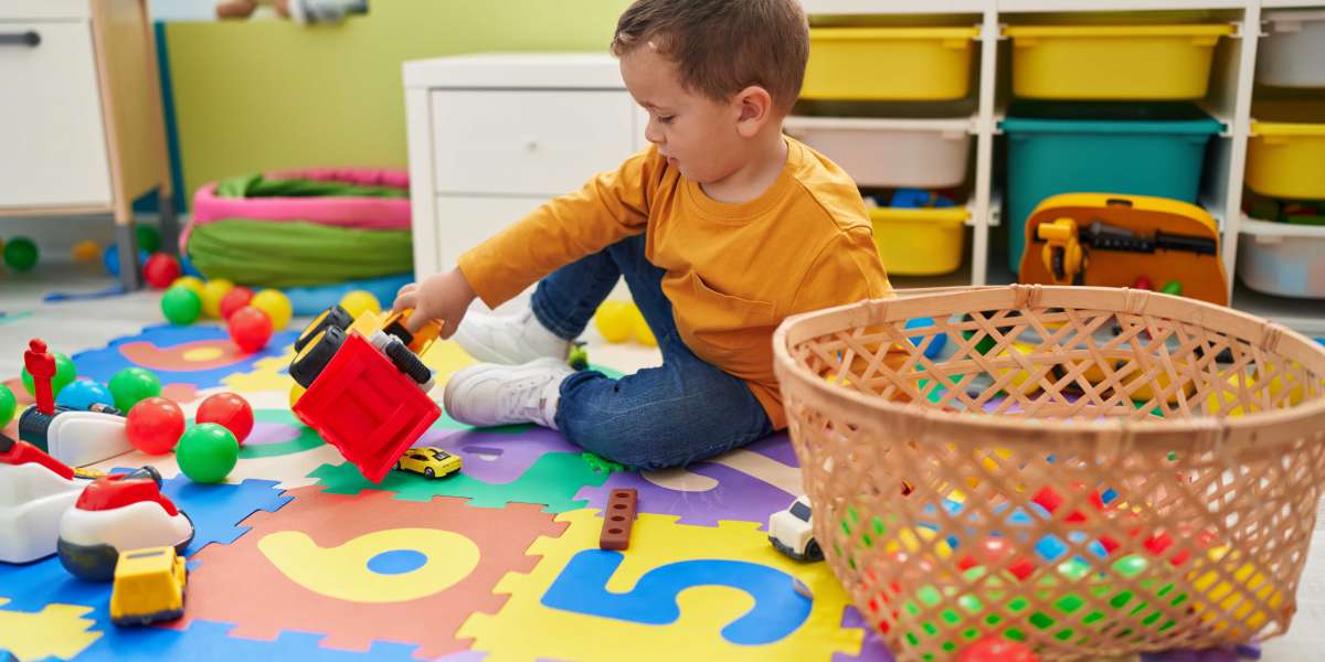 What are the benefits of Montessori for toddlers?