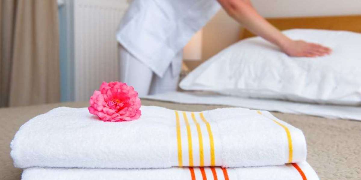What industries or settings benefit most from using disposable bath towels?