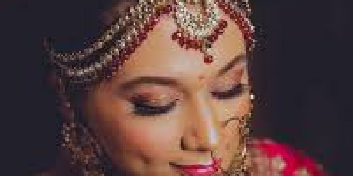 Unveiling Elegance: The Art of Wedding Makeup