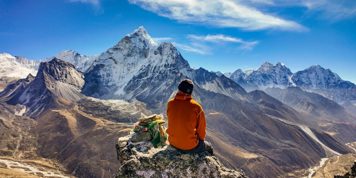 Trekking and Hiking in Nepal Himalayas