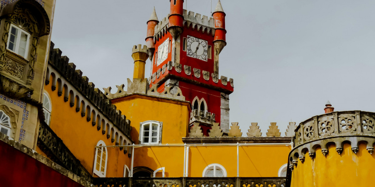 6 Key Architectural Features of Pena Palace