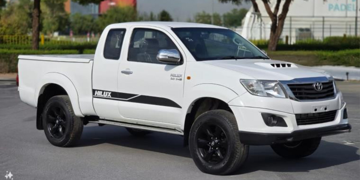 TOYOTA HILUX EXTRA CAB