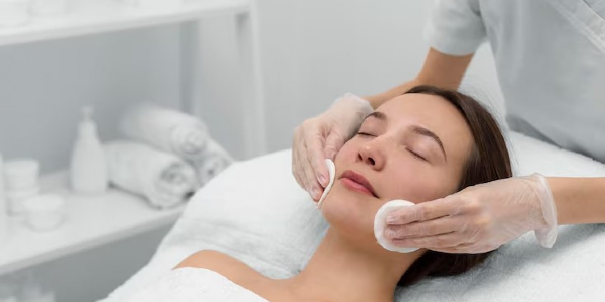 Clear Complexion Quest: Navigating Acne Facials in Singapore