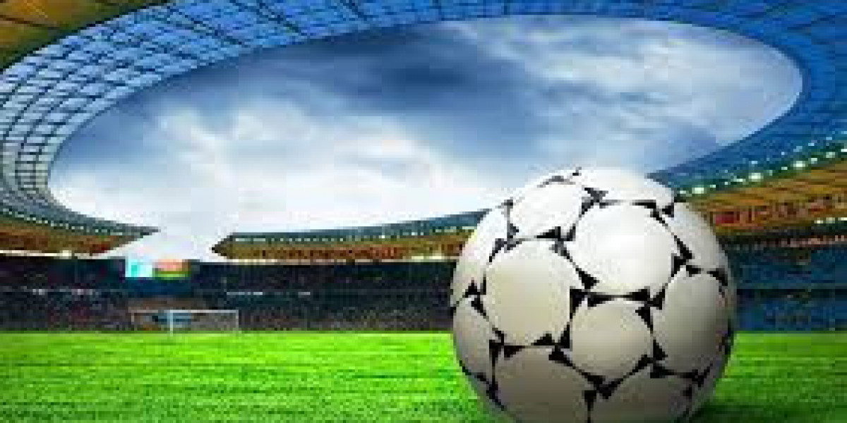 What is a football betting forum and its outstanding advantages?