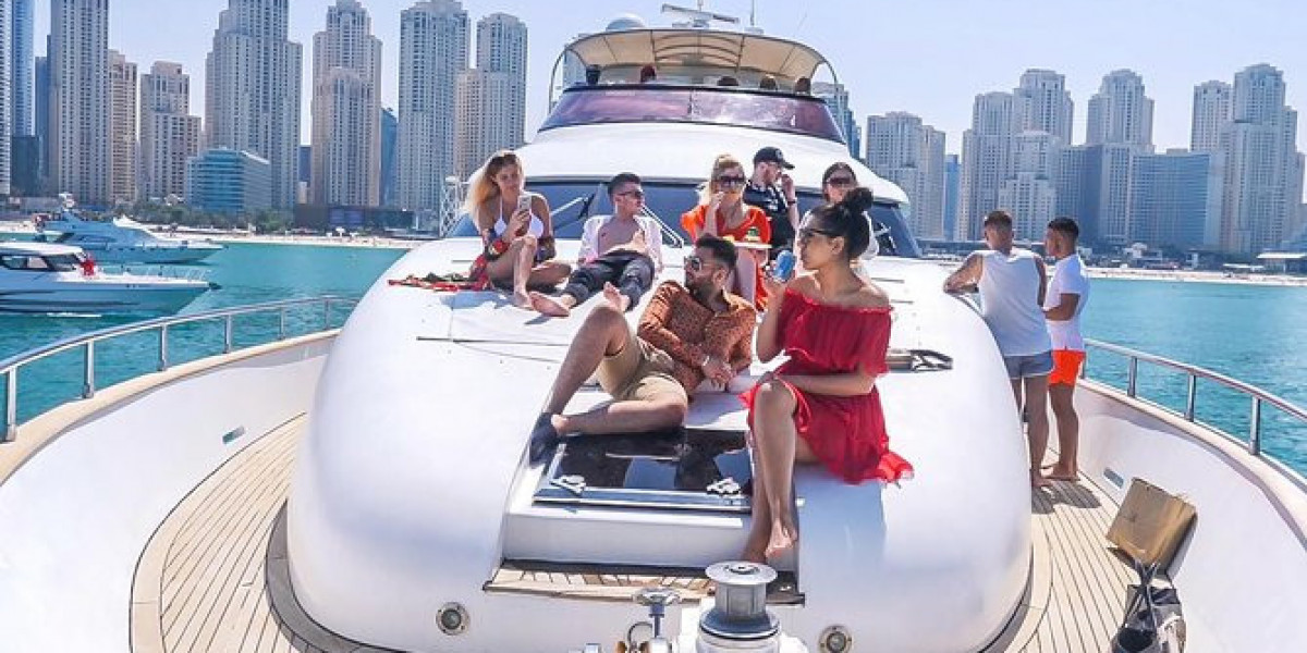 Unforgettable Journeys: Shared Yacht Tours in Dubai