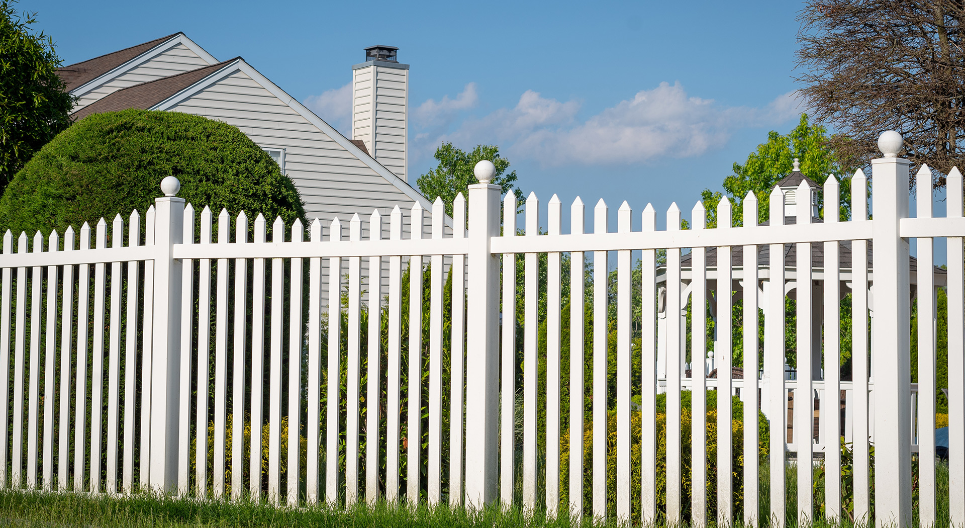 Fencing Surrey - Clarkes 247