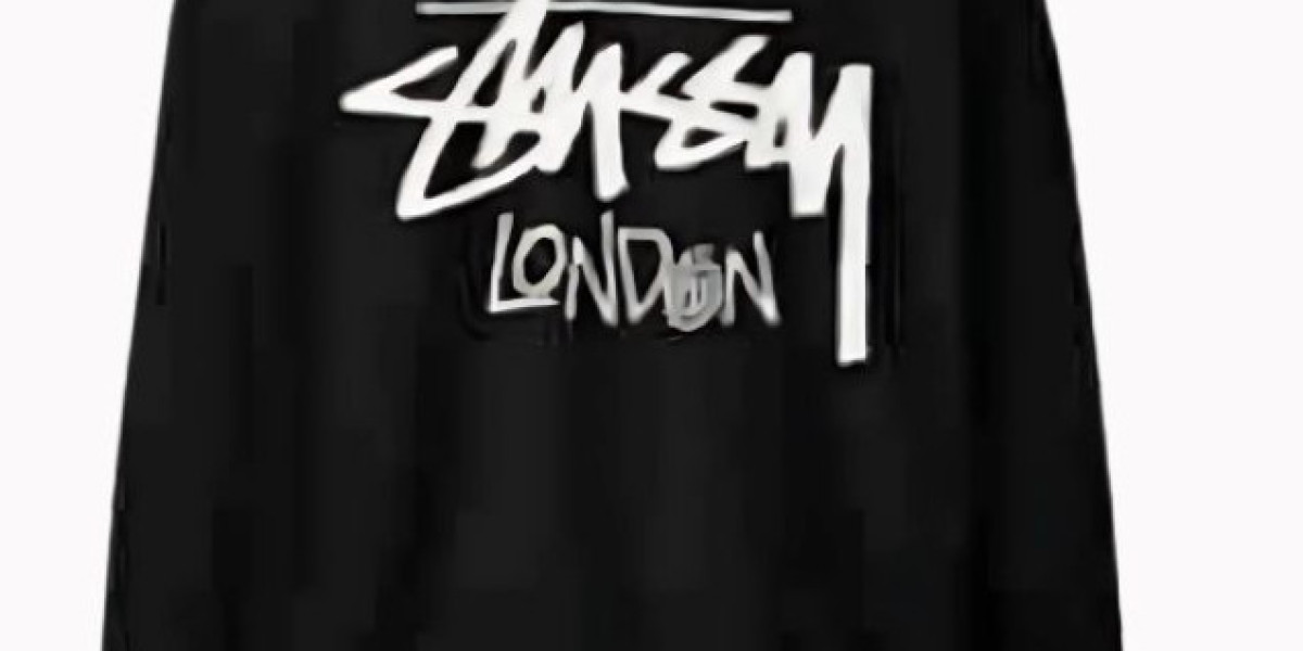 Why Every Streetwear Fan Needs a Stussy Hoodie