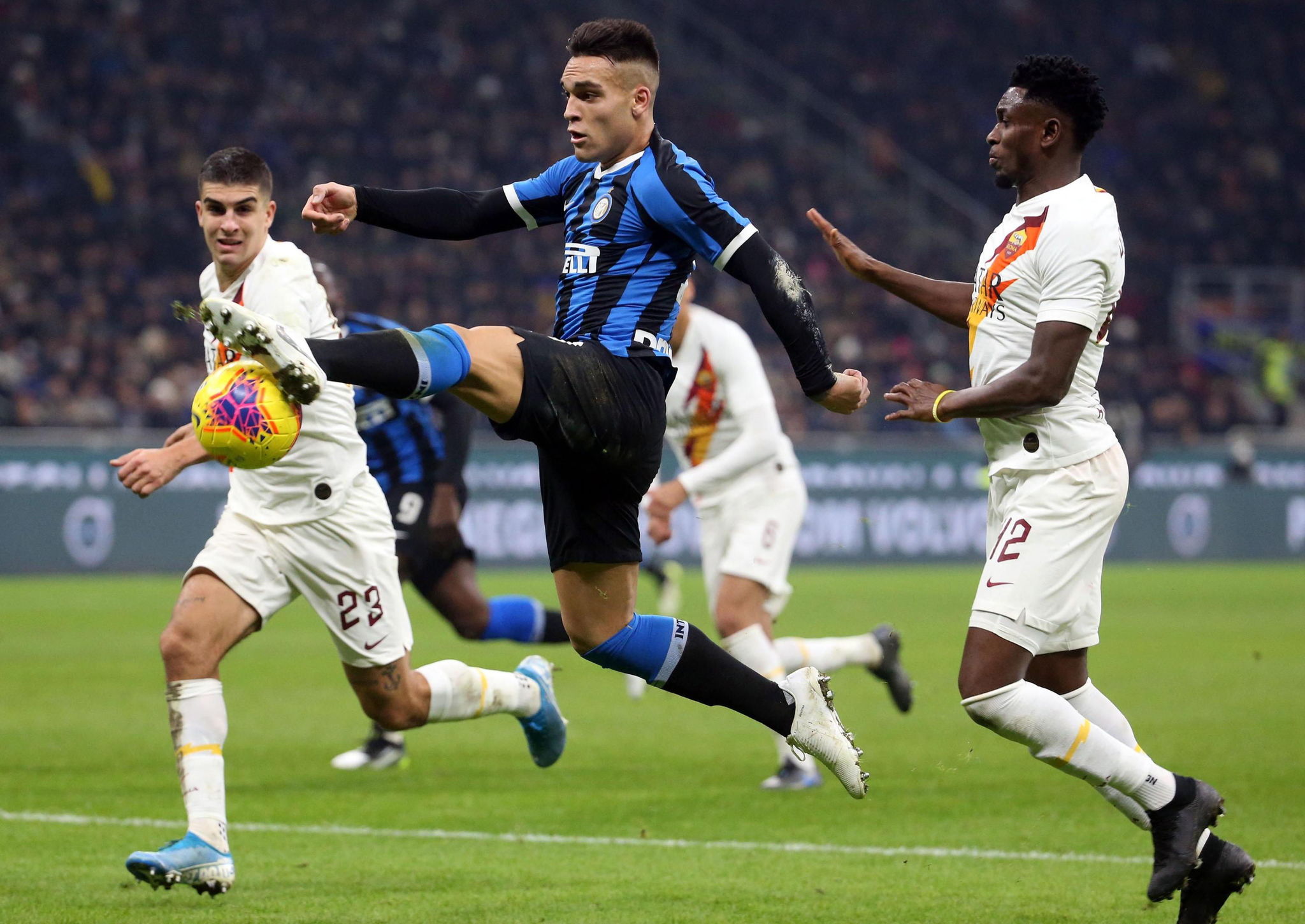 Soi kèo Inter Milan vs AS Roma lúc 20h00 ngày 27/4/2025