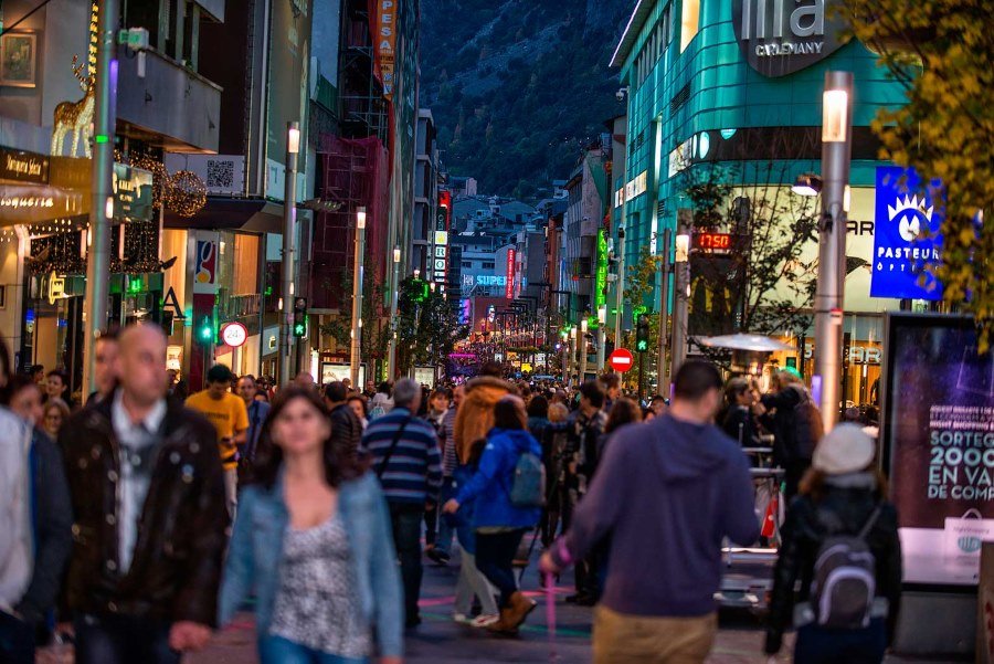 Tour de Senderismo en Andorra - Toursandorra.com