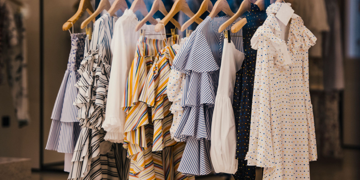 DolceQuela: Embrace Sustainable Summer Fashion with Elegance