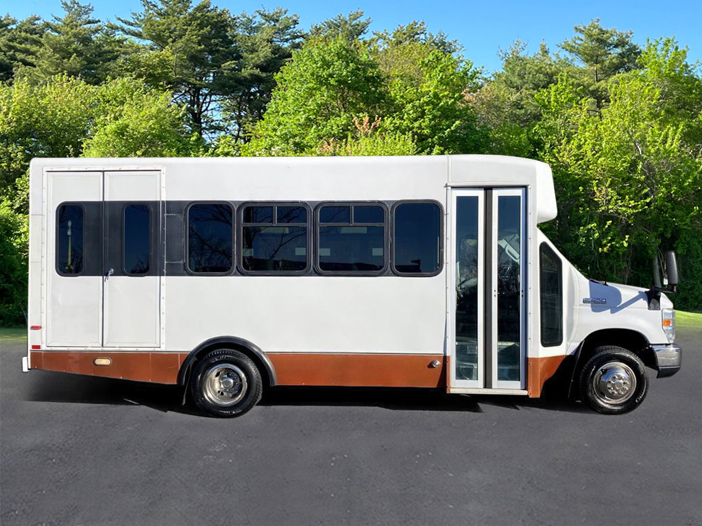 Wheelchair Buses & Vans for Sale | Accessible Vehicles