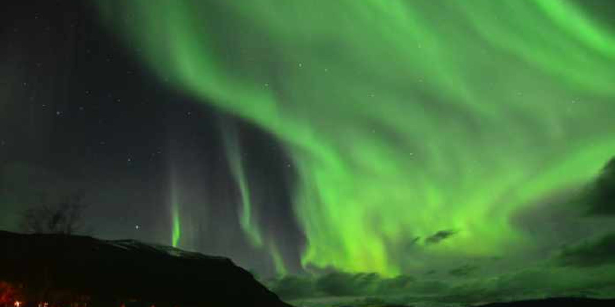 Defining The Best Time To See The Northern Lights In Iceland.