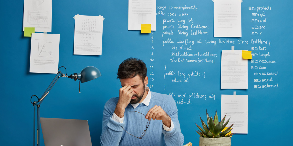 Struggling with Case Studies? UK-Based Writing Services for Academic Success