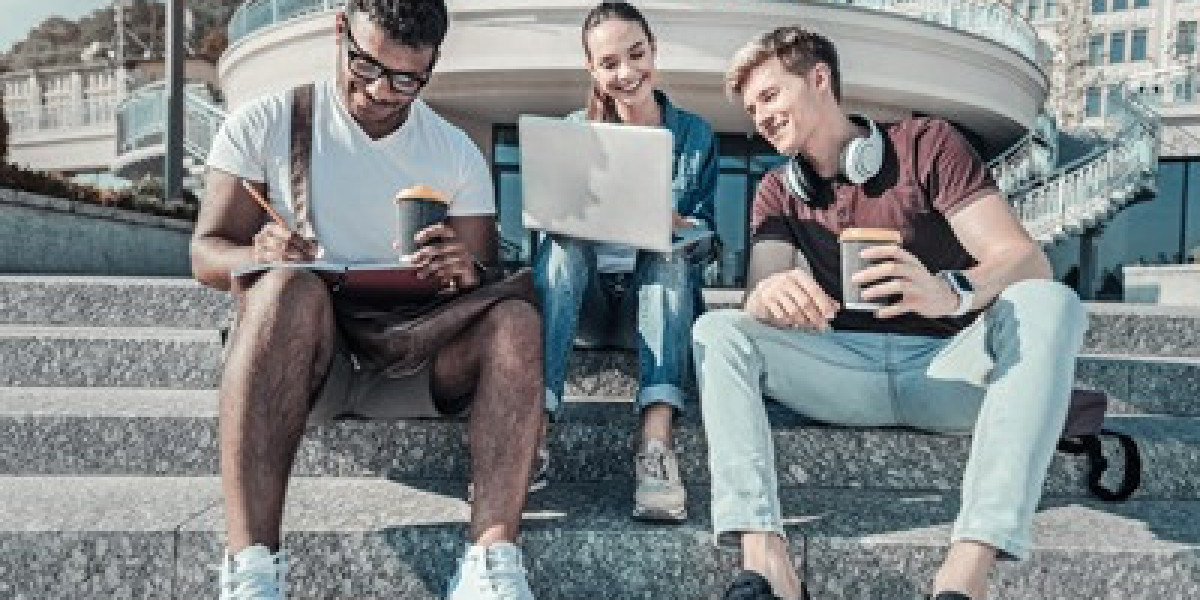 Network Controllers: The Key to Seamless Connectivity