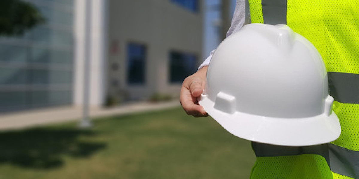 Top Features to Look for When Buying Hard Hats in Australia