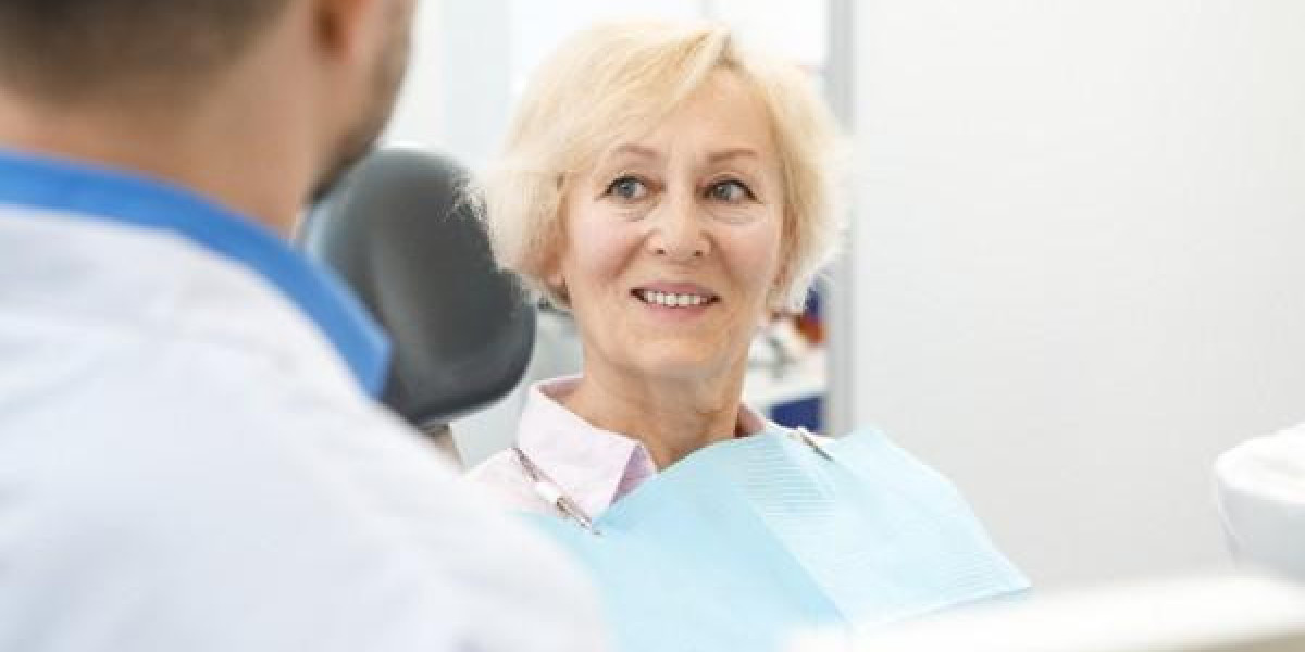 How Teeth Whitening Enhances Your Smile Naturally