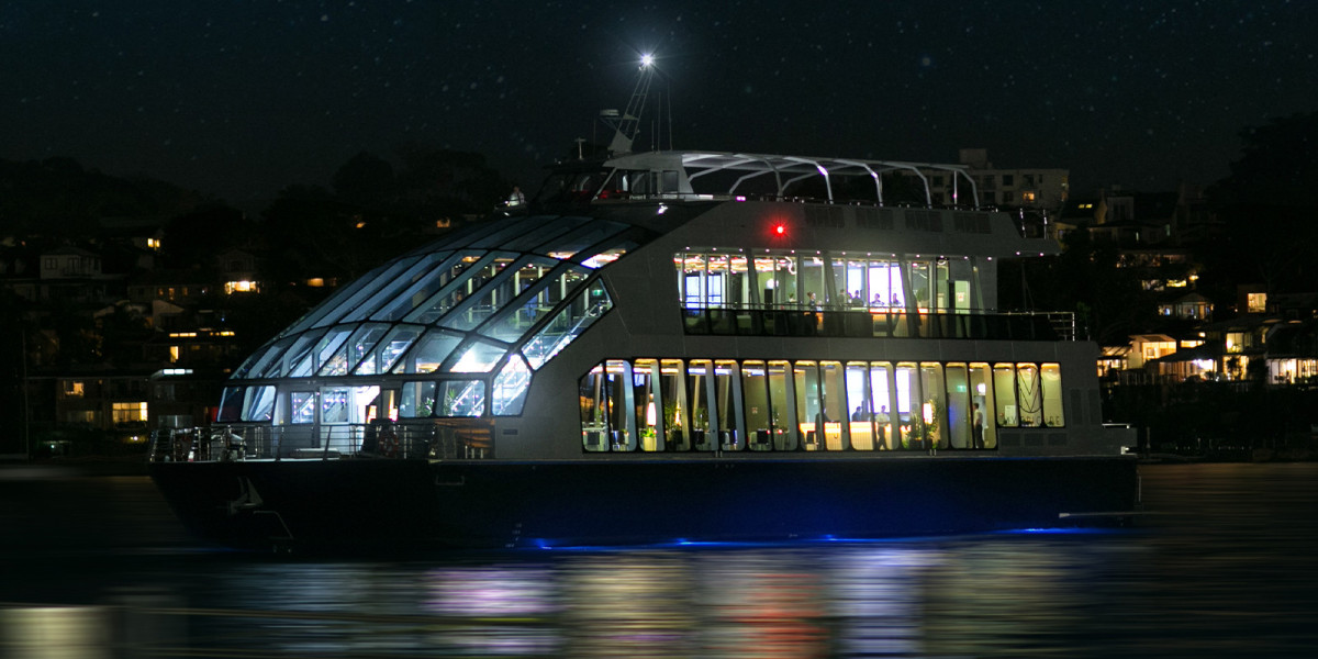 Perfect Date Night, in a Pompous Cruise Style!