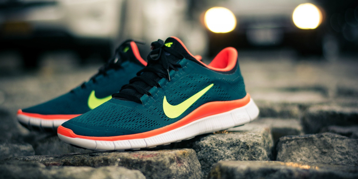 Exploring the Excellence of Nike Sports Shoes Pakistan