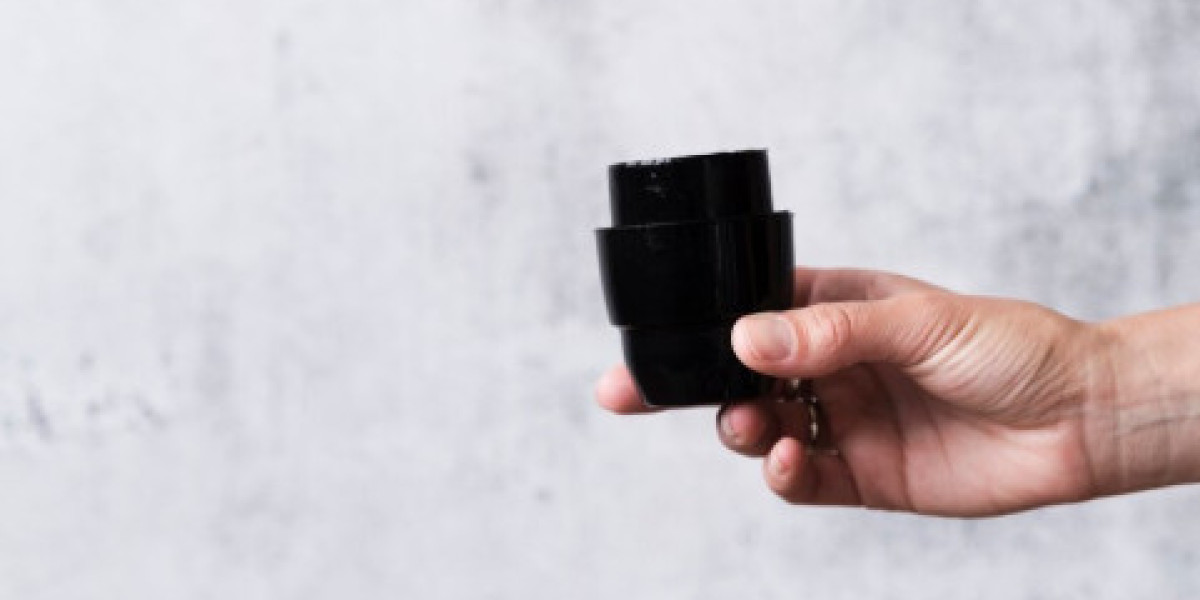 Why Sample Size Cologne and Mini Perfume Vials Are the Smartest Way to Discover Your Signature Scent