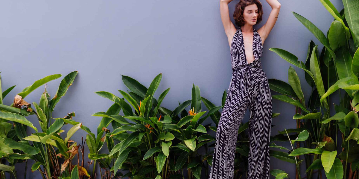 Feel Empowered with Trusted Wholesale Dress Suppliers Delivering Timeless Fashion
