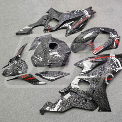 Yamaha R6 17-22 Gloss Forged Carbon Fiber Style with Red & White Profile Picture