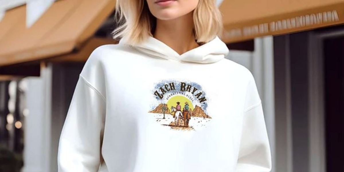 Why Zach Bryan Fans Are Stocking Up: The Hoodie & Joggers Combo Worth the Hype