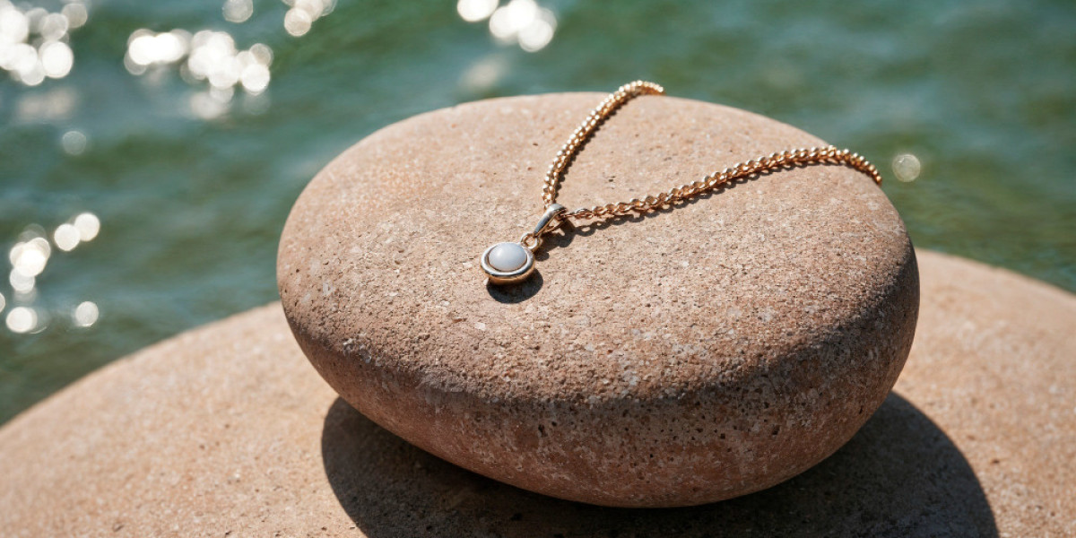 Discover the Best Magnetic Jewelry for Healing and EMF Protection – Without Sacrificing Style