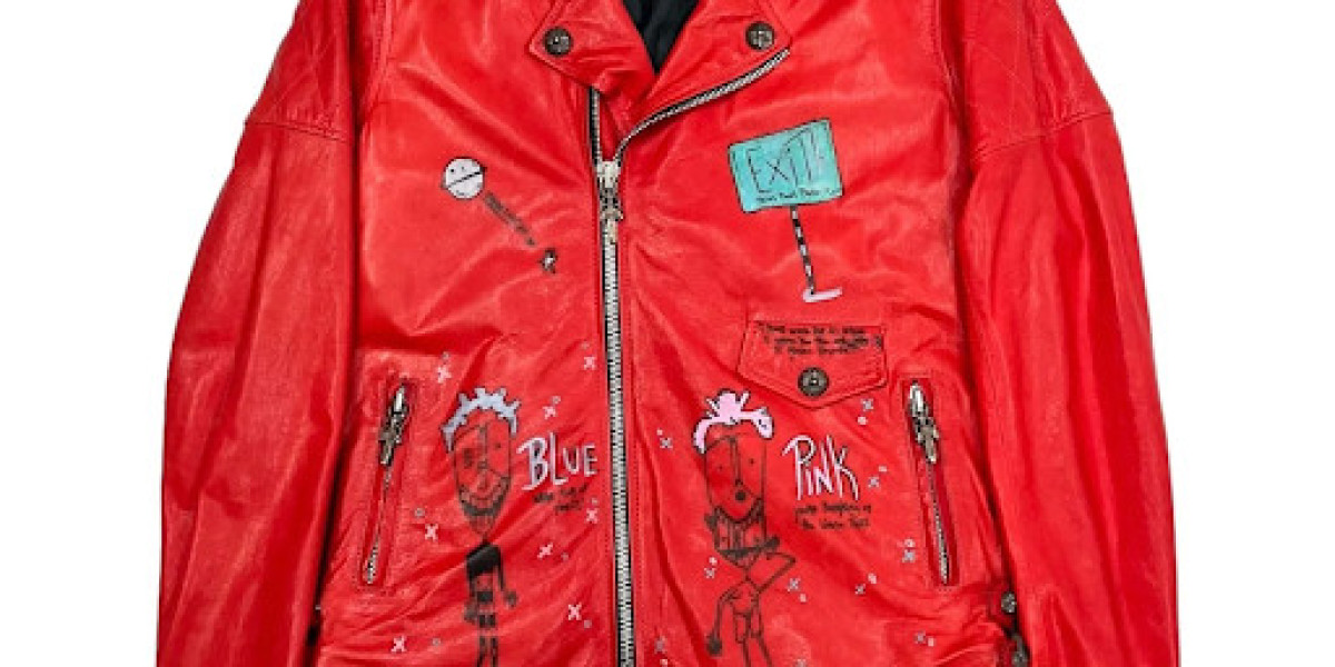 Why Chrome Hearts Apparel Remains a Status Symbol in Street Fashion