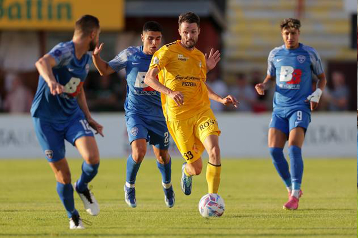 Soi kèo Escaldes vs Dudelange lúc 21h00 ngày 10/7/2025