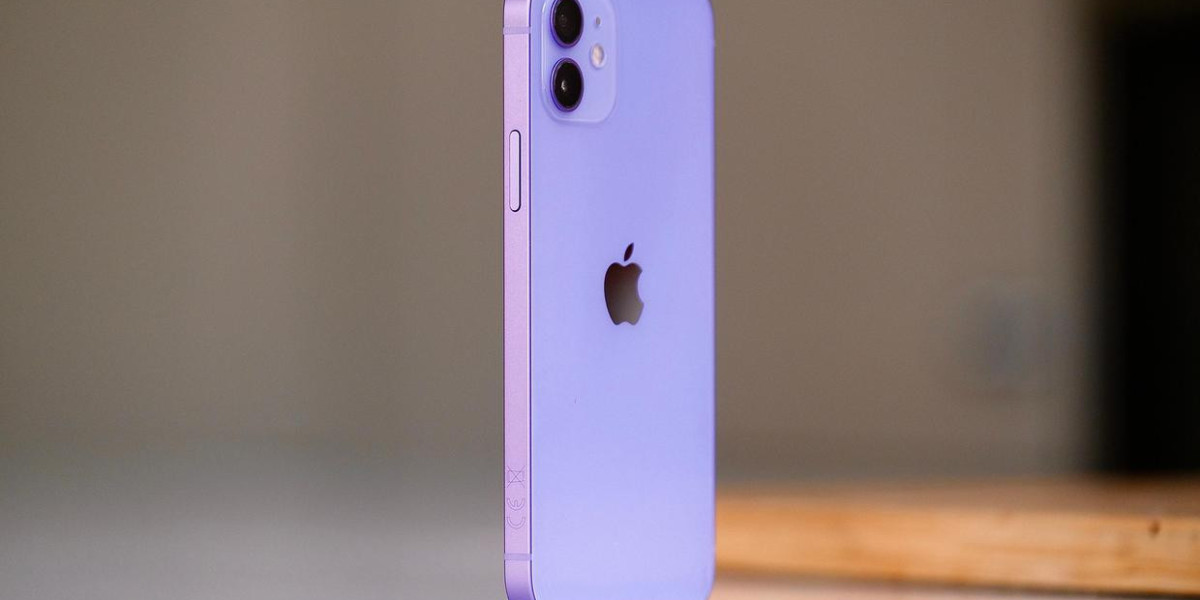 Những lưu ý quan trọng khi thay pin iPhone 12 chính hãng mới 100%