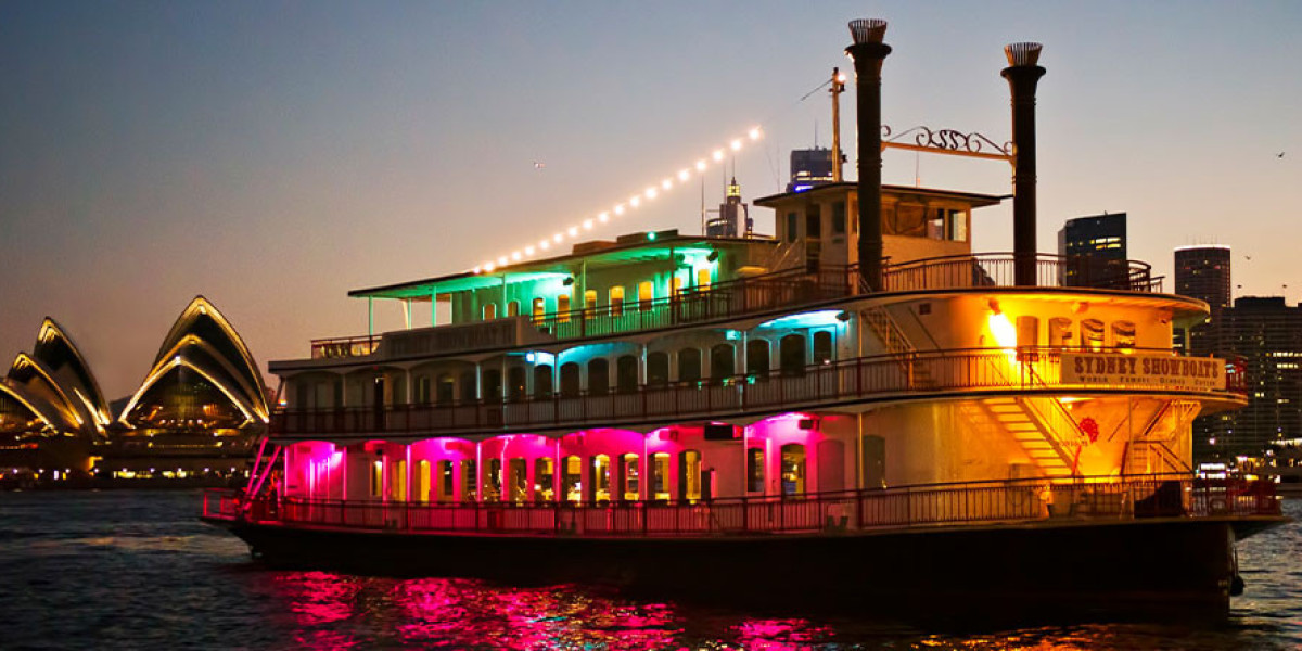 Our No-Filter Take on the Sydney Showboat Cabaret Dinner Cruise