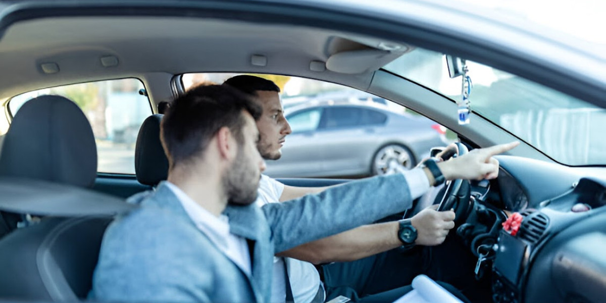 Master the Road with Confidence: Enrol in a Top Car Driving Instructor Course Today