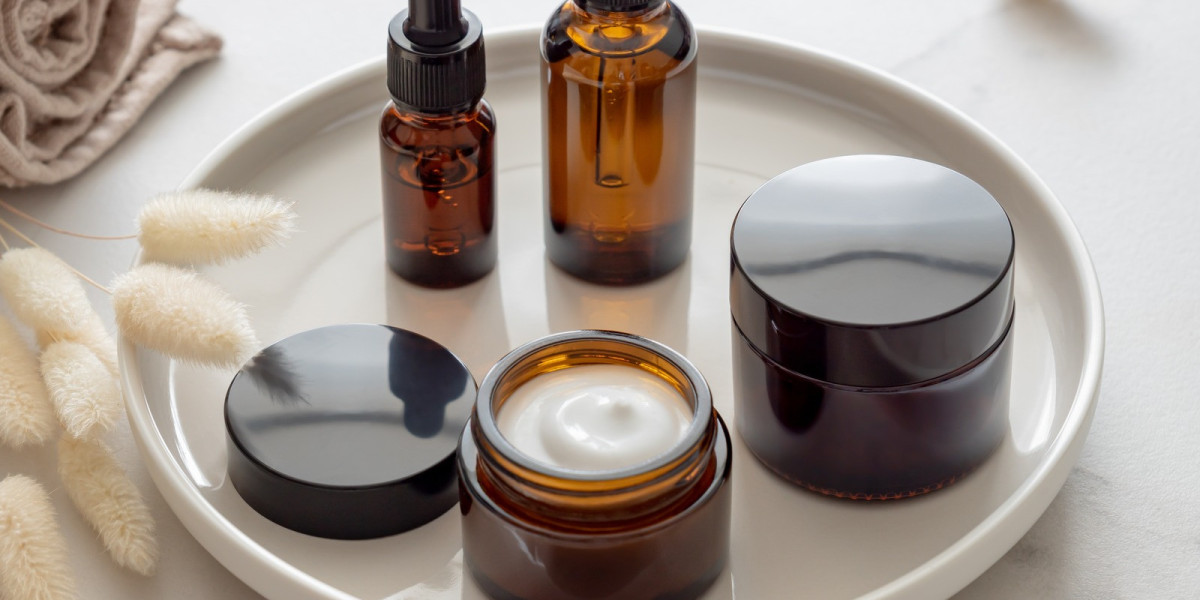 Dermatologist-Recommended Best Skincare Products in Pakistan