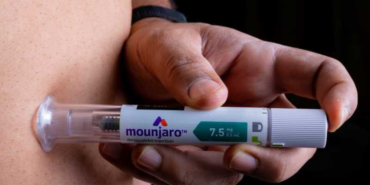 Mounjaro Injection vs. Bariatric Surgery in Islamabad