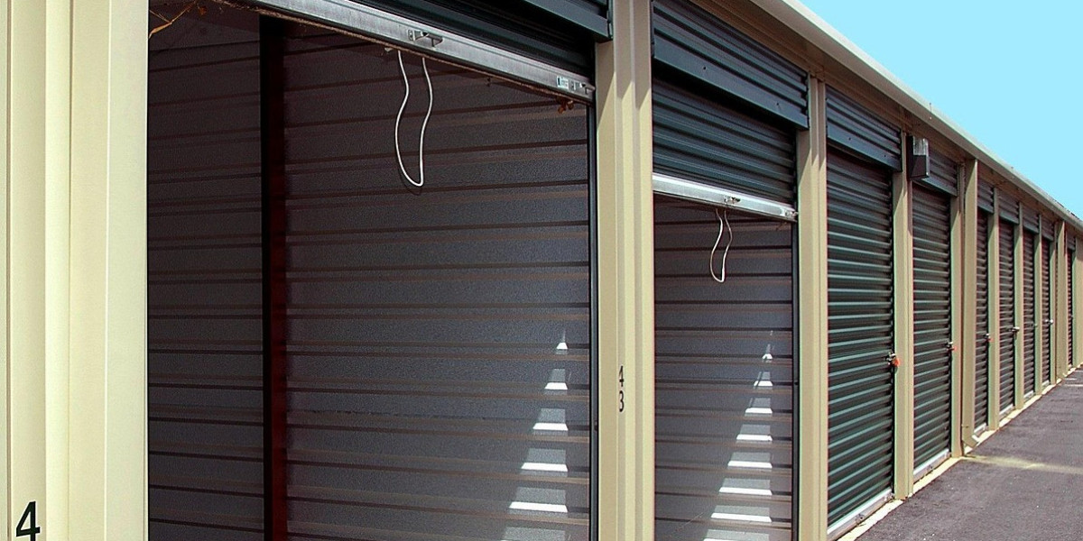 The Benefits Of Running Your Business From A Storage Facility vs. Working From Home