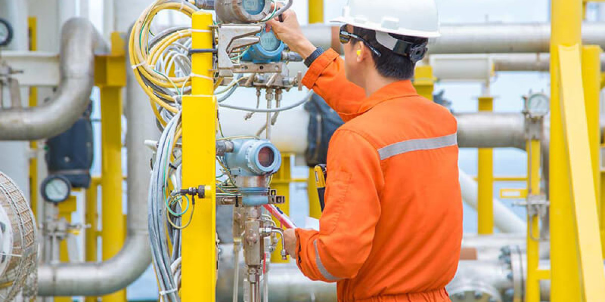 Global Oil and Gas Chemicals Market: Size, Trends, and Strategic Outlook