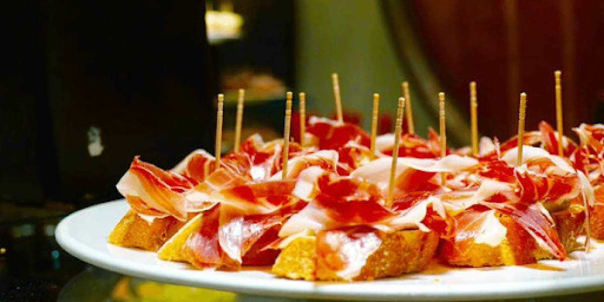 Why Canape Finger Food Is a Must-Have for Corporate Events