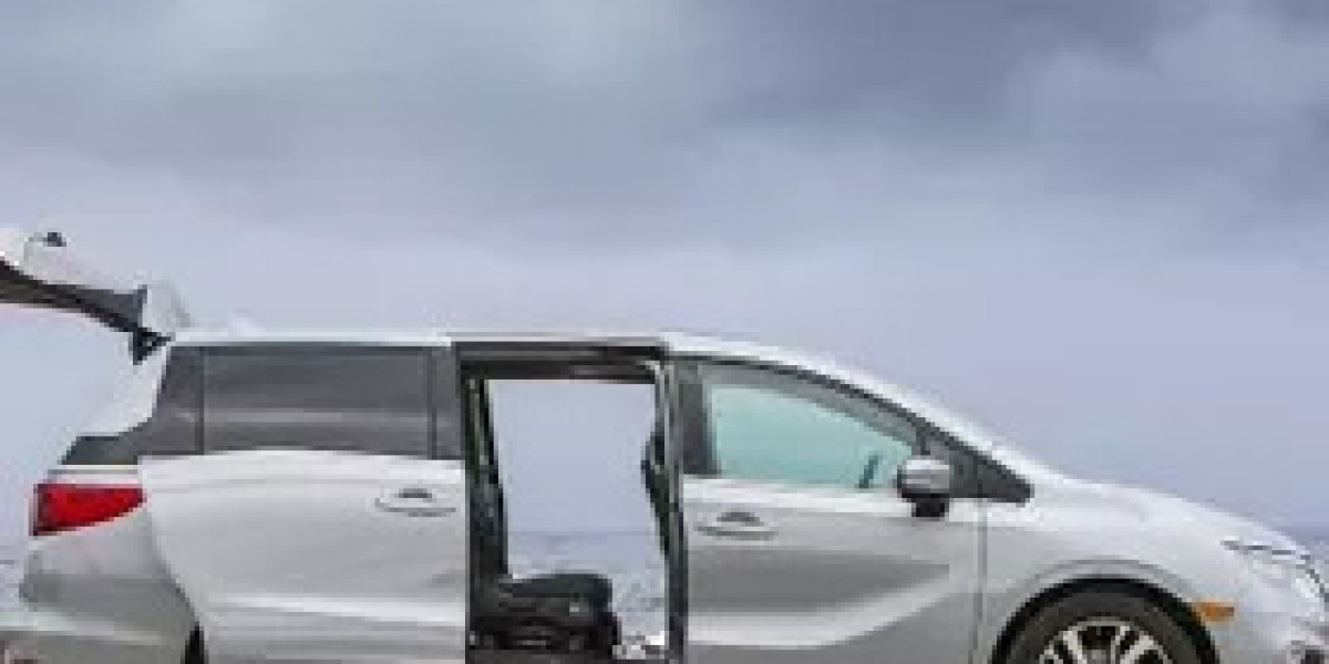 Global Minivans Market: Size, Trends, and Strategic Growth Outlook 2025-2032