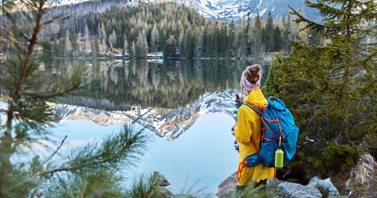 Explore the Rockies with the Ultimate Lake Louise & Moraine Lake Tour