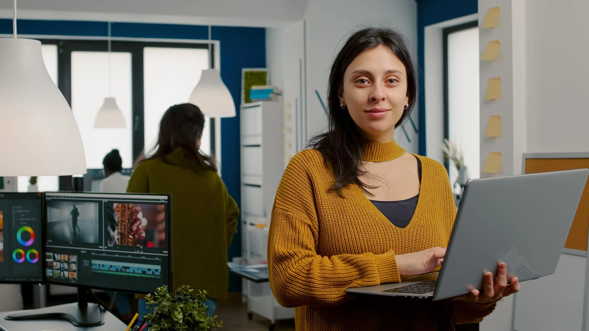 Magento Theme Development vs Hyvä Theme: Choosing the Right Frontend in 2025t Title -  WriteUpCafe